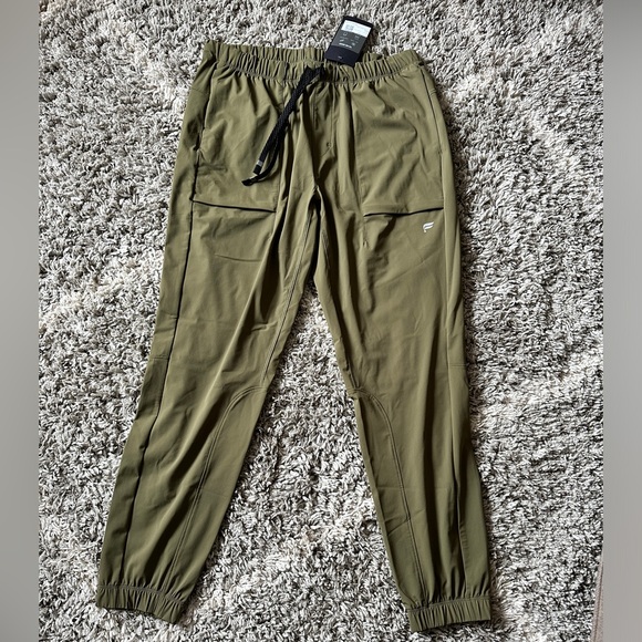 Fabletics The One Jogger - Picture 3 of 6